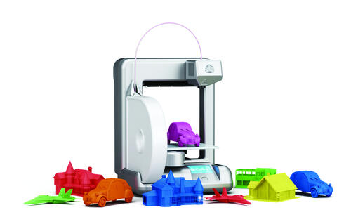 Cube - 3D-принтер, предназначенный для использования в домашних условиях. С его помощью можно создавать игрушки и небольшие предметы